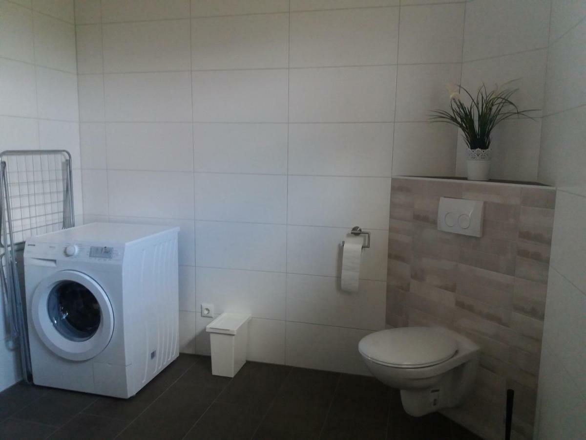 Stoerti 11 Villa Gnies Bagian luar foto
