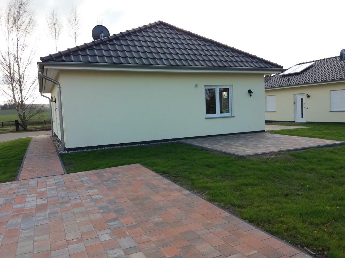 Stoerti 11 Villa Gnies Bagian luar foto